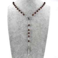 Collier de croix ovale sculpté en bois marron, offre spéciale, perles en forme de cœur, chapelet, centre de table religieux et catholique