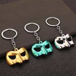 Mini lanterne verte créative, masque de film, ouvre-bouteille, porte-clés, pendentif, mode, métal, pendentif pour sac homme et femme, petit cadeau - Product Image 4