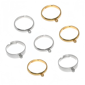 Bague en acier inoxydable plaqué or 18 carats, réglable, avec trou de suspension pour la création de bijoux DIY, accessoires de bijouterie - Product Image 1