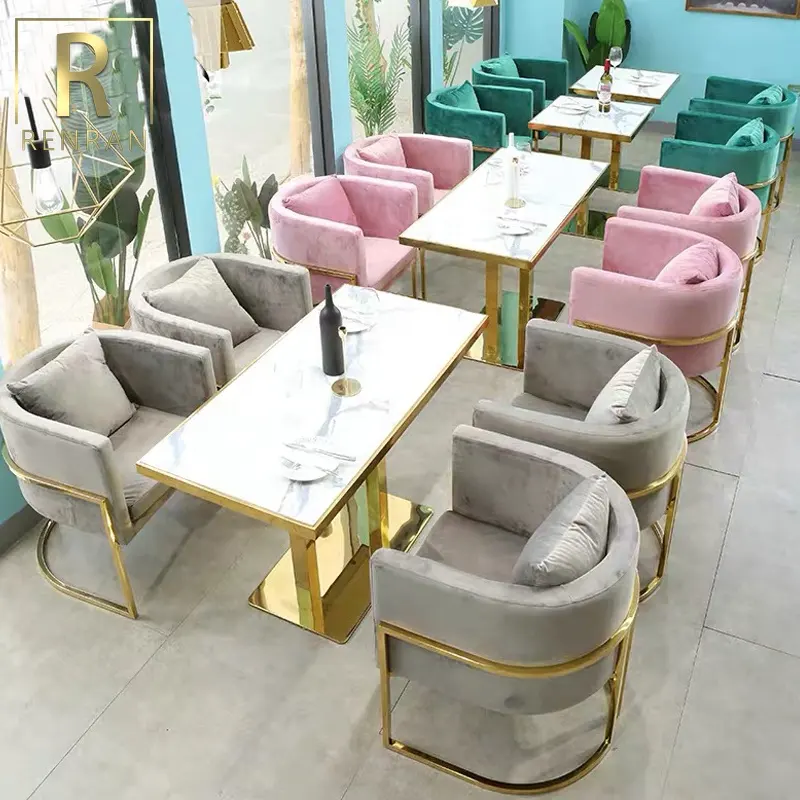 Foshan家具工場金属製のテーブルと椅子セットカフェパティオ家具使用商業用家具レストラン高級