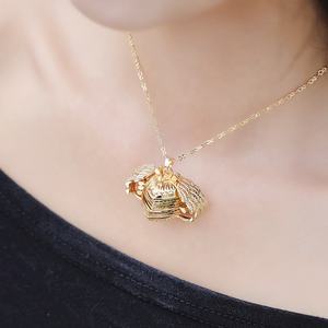 Colgante de joyería de sublimación chapado en oro de 18K, foto plegable multicapa, medallón, collar de abeja de memoria - Product Image 6