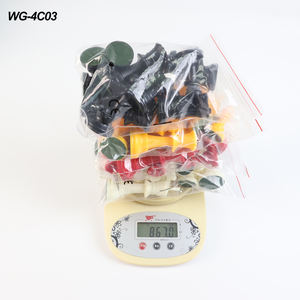 LEAP Jeu d'échecs personnalisé <span class=keywords><strong>4</strong></span> joueurs 3.75 pouces roi de haut pièces d'échecs en plastique coloré et échiquier en vinyle 24 pouces - Product Image 5