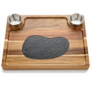 Plateau à steak en bois d'acacia Planche à découper avec 2 coupelles à sauce Plateau rectangulaire pour charcuterie et service - Product Image 1