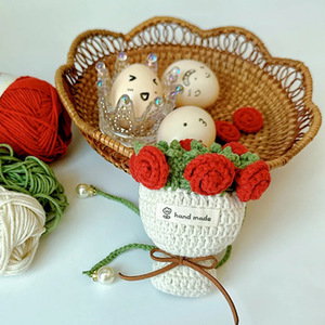 Muñecas de lana de ganchillo hechas a mano populares en el extranjero, bolsas para huevos del Festival del Bote del Dragón, fundas para huevos tejidas a mano, huevos con forma de rosa - Product Image 2