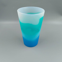 Tasse en silicone incassable réutilisable durable incassable 16 onces tasse en verre de pinte de silicone tasse à boire de bière avec couvercles et pailles