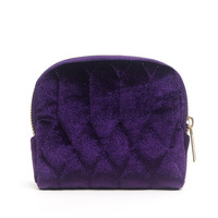 Pochette à bijoux en velours matelassé personnalisée, forme de coquille de demi-lune, fermeture éclair dorée, sac de rangement pour boucles d'oreilles, bagues et colliers de voyage
