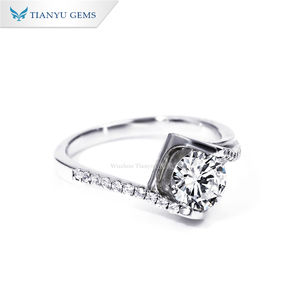 Bague Tianyu de luxe en argent sterling 925 avec moissanite 0,5 ct et 1 ct, couleur D, taille ronde, minimaliste, pour fiançailles, pour femmes - Product Image 2
