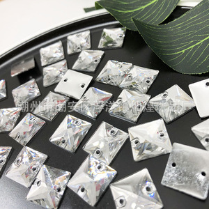 Strass carrés à dos plat en résine, 12 facettes, blanc transparent, double trou, pour chaussures, sacs, vêtements, costumes de danse DIY - Product Image 3