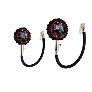 Manometro Digitale BECO CARINA con Valvola di Rilascio Aria e Pulsante di Sgancio Rapido in Gomma, Range 0-100 PSI per Auto e Bici - Product Image 3