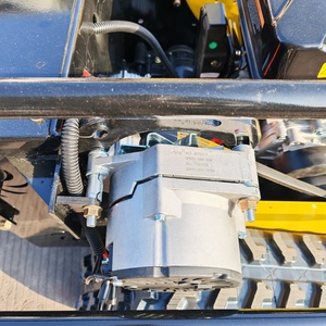 Tondeuse à gazon télécommandée tout-terrain WIGON avec conception modulaire polyvalente pour manœuvres autopropulsées sur pentes jusqu'à 40 degrés avec facilité - Product Image 4
