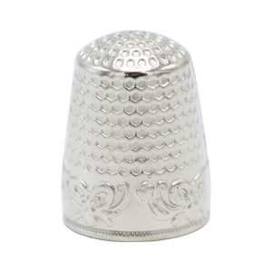 Cubierta de <span class=keywords><strong>hilo</strong></span> de <span class=keywords><strong>aguja</strong></span> de coser protectora de dedo portátil de <span class=keywords><strong>dedal</strong></span> retro suministrada por el fabricante - Product Image 2