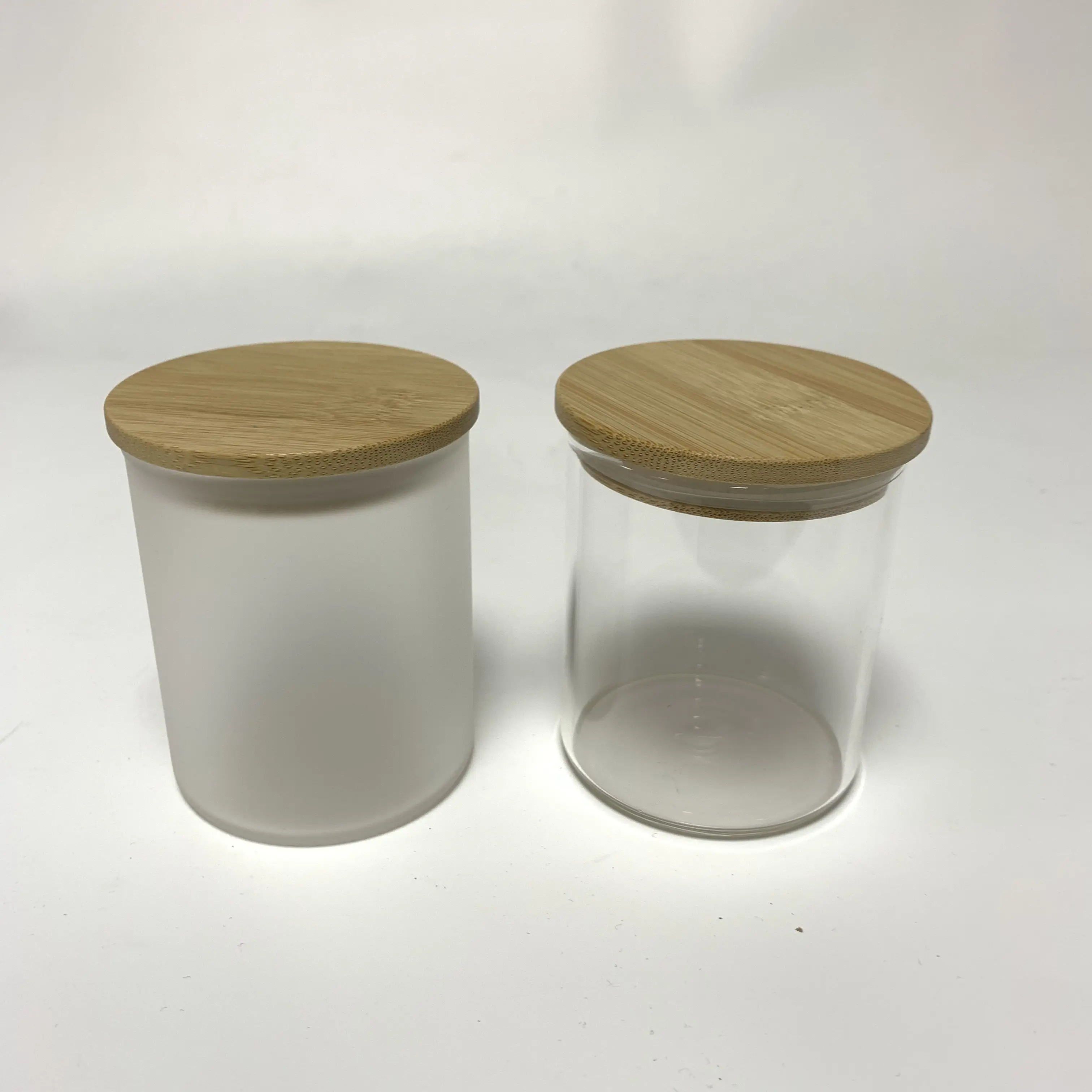 Bocaux de bougie en verre transparent givré avec couvercle en bambou pour la fabrication de bougies, vente en gros, 6oz, 8oz