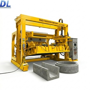 Machine vibrante autopropulsée pour la fabrication de produits en béton armé / Équipement pour dalles de couverture préfabriquées et pavés autobloquants - Product Image 2