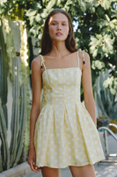 Fournisseur de vêtements de mode sur mesure, robe mini évasée à imprimé pois avec bretelles nouées, plissée, pour femmes, fabricant de vêtements en petites séries