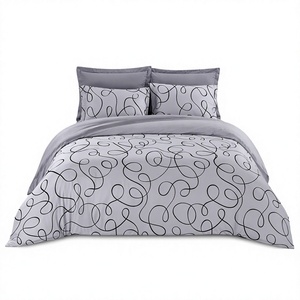 Parure de lit moderne grise à motif géométrique en coton imprimé respirant 200TC, lavable en machine, pour usage domestique, stock Pologne, UE - Product Image 1
