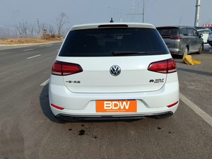 Exportation mondiale 2019 Volkswagen <span class=keywords><strong>Golf</strong></span> 280TSI 1.4T DSG Euro VI Voitures d'occasion bon marché de Chine prêtes à être expédiées - Product Image 5