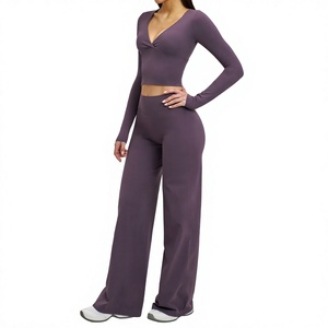 Conjunto Deportivo de Dos Piezas de Tela Suave de Alta Calidad, Leggings y Pantalones de Yoga Acampanados para Mujer, Conjunto Deportivo para Yoga y Running - Product Image 5