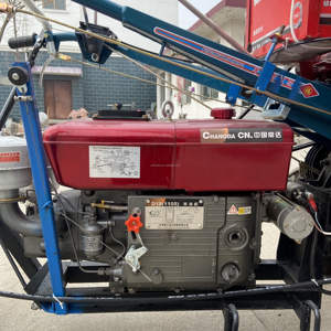 Moissonneuse-batteuse à chenilles manuelle compacte pour le blé et le riz de montagne, prix au <span class=keywords><strong>Bénin</strong></span> - Product Image 2