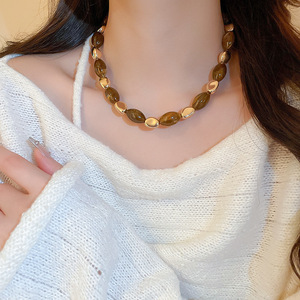 Collar de cuentas ovaladas de resina Vintage Maillard, Gargantilla Retro elegante para mujer, joyería Bohemia en capas con tonos tierra - Product Image 2