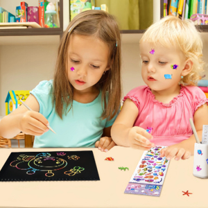 Juego de Tarjetas de Papel para Rascar con Arcoíris Mágicos Holográficos Personalizados, Caja de Regalo Creativa para Niños - Product Image 6