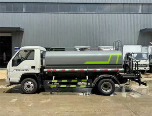 Nuevo Camión Cisterna FOTON FORLAND 4x2 Diésel <5000L, Vehículo de Transporte de Agua en Venta - Product Image 2