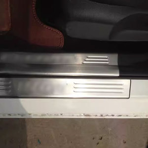 OEM d'accessoires extérieurs <span class=keywords><strong>de</strong></span> chrome d'acier inoxydable d'automobile pour la bande <span class=keywords><strong>de</strong></span> <span class=keywords><strong>seuil</strong></span> <span class=keywords><strong>de</strong></span> porte d'escorte <span class=keywords><strong>de</strong></span> Ford - Product Image 4