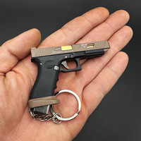 Llavero de lujo TTI G34 con carcasa expulsable 1:3, modelo de pistola de juguete de aleación, modelo estático, para San Valentín y cumpleaños