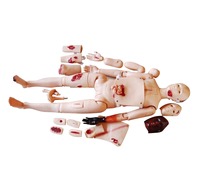 Muñeca de entrenamiento con simulador de traumatología avanzada