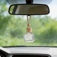 Diffuseur de parfum transparent pour voiture, pendentif d'aromathérapie, flacon vide de 8 ml, diffuseur suspendu, flacon de parfum pour voiture, flacon d'aromathérapie automobile
