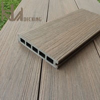 Plancher en composite bois-plastique (WPC) sans entretien, co-extrudé, grain de bois 3D, installation à double verrouillage pour usage extérieur en jardin