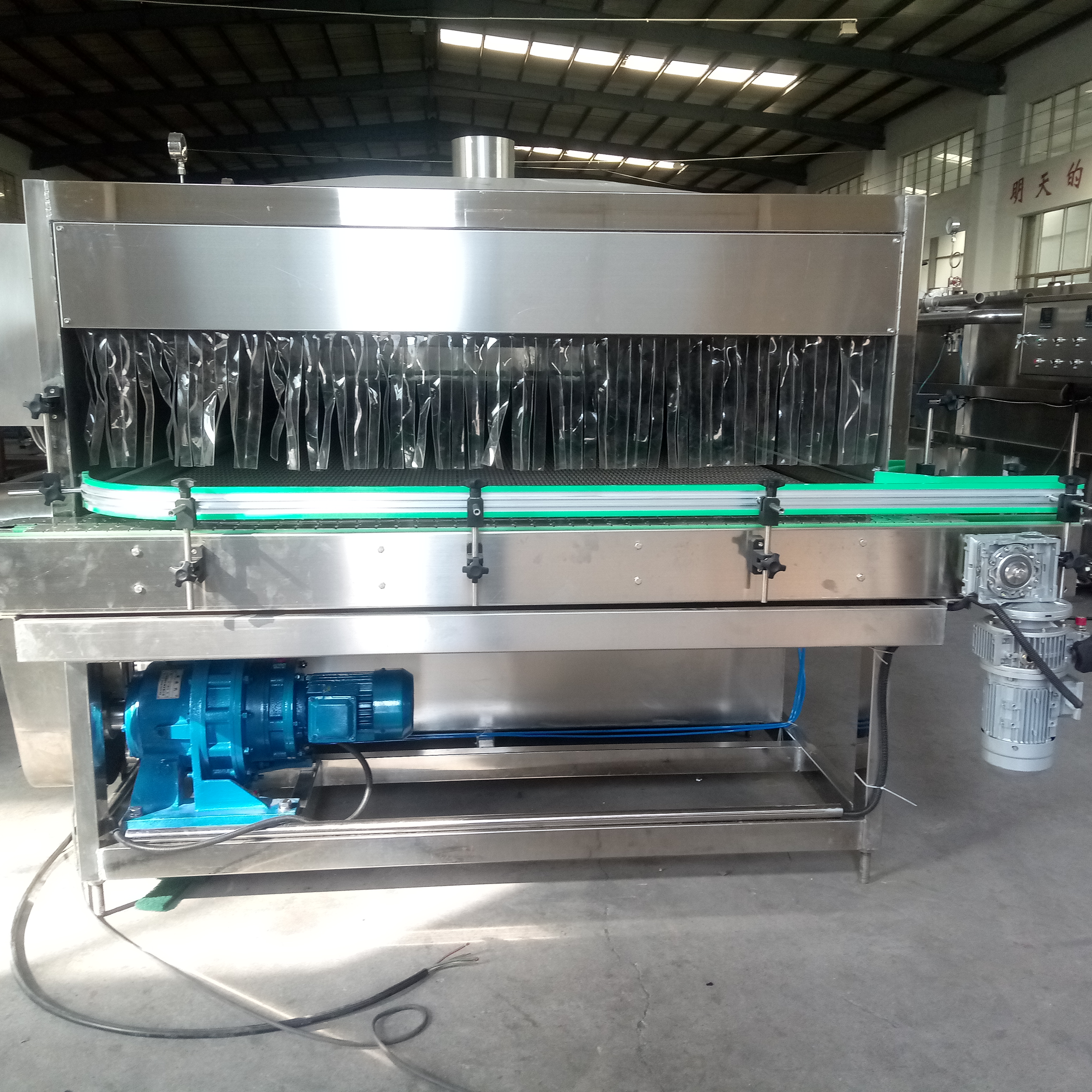 Машина для пастеризации негазированных напитков из ПЭНД и стекла