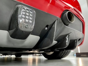 Kit carrosserie pour Ferrari 488 Spider : lèvre avant, diffuseur, jupes latérales, pare-chocs avant et arrière, ailerons avant et arrière, jupes latérales, déflecteurs d'air - Product Image 5