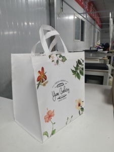 Factory Wholesale Eco-Friendly Custom <b>Printed</b> Non-Woven Shopping Tote Laminated Reusable Carry Bags for Retail - Product Image 2