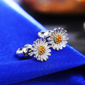 Orecchini a Perno con Margherite e Girasoli per Donne, Eleganti Orecchini Floreali alla Moda, Accessori Regalo per Uso Quotidiano - Product Image 3
