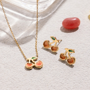 Pendientes de Cereza en Acero Inoxidable con Baño de Oro de 16K, Joyería de Moda para Mujer, Set de Regalo con Diseño Geométrico de Fruta - Product Image 4