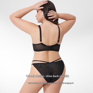 Completo Set Lingerie Sexy Personalizzato per <span class=keywords><strong>Donne</strong></span> Curvy con Copertura Totale e Supporto Push-up per Busto Grande - Product Image 4