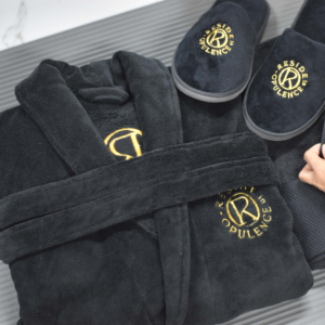<span class=keywords><strong>Accappatoio</strong></span> Personalizzato con Logo Unisex con Collo a Scialle Bianco per <span class=keywords><strong>Uomo</strong></span> e Donna, <span class=keywords><strong>Accappatoio</strong></span> in Pile Corallo Nero e Bianco per Spa e Benessere - Product Image 5