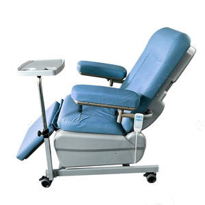 Chaise de prélèvement de sang électrique de <span class=keywords><strong>confort</strong></span> <span class=keywords><strong>médical</strong></span> de chaise de sang d'hôpital avec des accoudoirs et des repose-pieds - Product Image 3