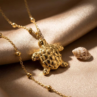 Collar con Colgante de Tortuga de la Serie Marina Distintiva de Acero Inoxidable, Chapado en Oro de 14K, Joyería Unisex para Vacaciones en la Playa