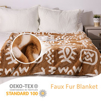 Vente en gros de couvertures en fourrure synthétique de luxe, design ondulé, polyester, 100% fausse fourrure, couverture moelleuse