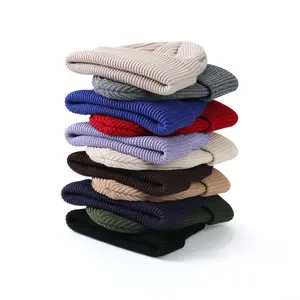 Prodotti invernali 2023 moda nuovo stile invernale morbido all'ingrosso personalizzato puro colore delle fiber acriliche cappelli a maglia per bambino