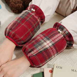 Protectores de mangas a cuadros, acolchados de algodón a cuadros rojos, antiincrustantes, para mujeres adultas, uso invernal - Product Image 1