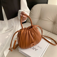 Sac bandoulière tendance pour femme, nouveau sac seau à cordon, sac à l'épaule décontracté et élégant, petit sac