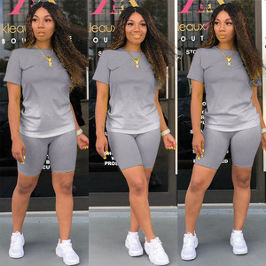 Vente en Gros de Vêtements Produits Tendance Mode Casual Short à Manches Courtes Dégradé Couleur Unie 2 Pièces Ensemble <span class=keywords><strong>Court</strong></span> pour Femmes - Product Image 5