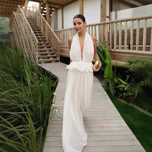 <span class=keywords><strong>Vestido</strong></span> largo de estilo de vacaciones con falda de gasa plisada elegante y Sexy con <span class=keywords><strong>espalda</strong></span> <span class=keywords><strong>descubierta</strong></span> transparente con escote Halter de verano europeo y americano - Product Image 3