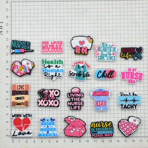 Perles focales en PVC à motifs médicaux de dessins animés, design infirmière et médecin avec nœud, en caoutchouc souple, accessoires DIY pour la fabrication de stylos, bijoux et lunettes - Product Image 2