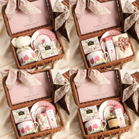 Panier en rotin tressé avec tasse et soucoupe en céramique, boîte à dragées pour cadeaux de demoiselles d'honneur