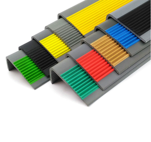 Design moderno antiscivolo a forma di L in PVC pedane in gomma autoadesiva fabbricata in fabbrica per le scuole - Product Image 2
