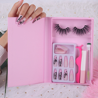 Offre Spéciale 2022 de luxe faux ongles bling-bling moyen et faux cils en vison Kit de cils avec emballage personnalisé