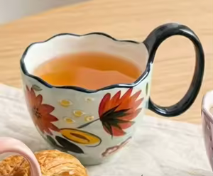 Tazza in Ceramica Stile Americano da 550ml con Design in Rilievo, Dipinta a Mano, con Manico, Lavabile in Lavastoviglie e Adatta al Microonde, per <span class=keywords><strong>Colazione</strong></span> - Product Image 5